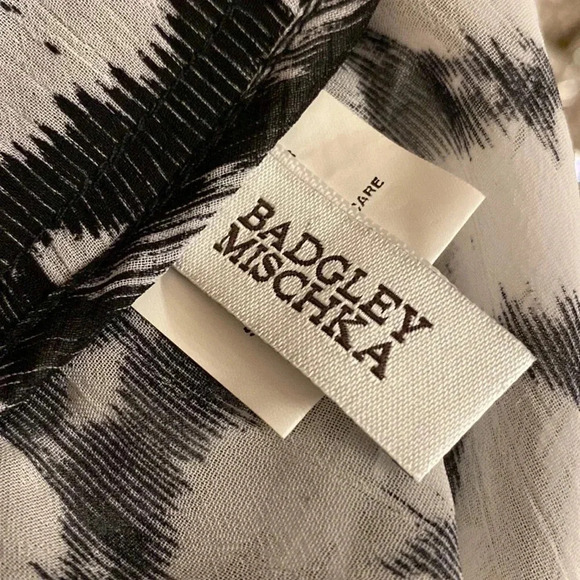 BADGLEY Mischka gorgeous beaded dress size M NWOT - Picture 8 of 9